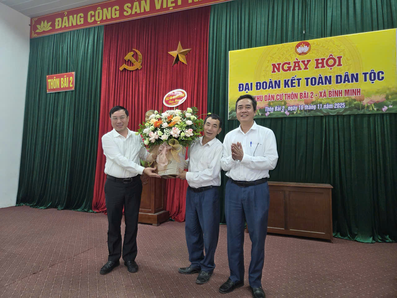 Ban công tác Mặt trận thôn Bãi 2 xã Bình Minh tổ chức Ngày hội Đại đoàn kết toàn dân