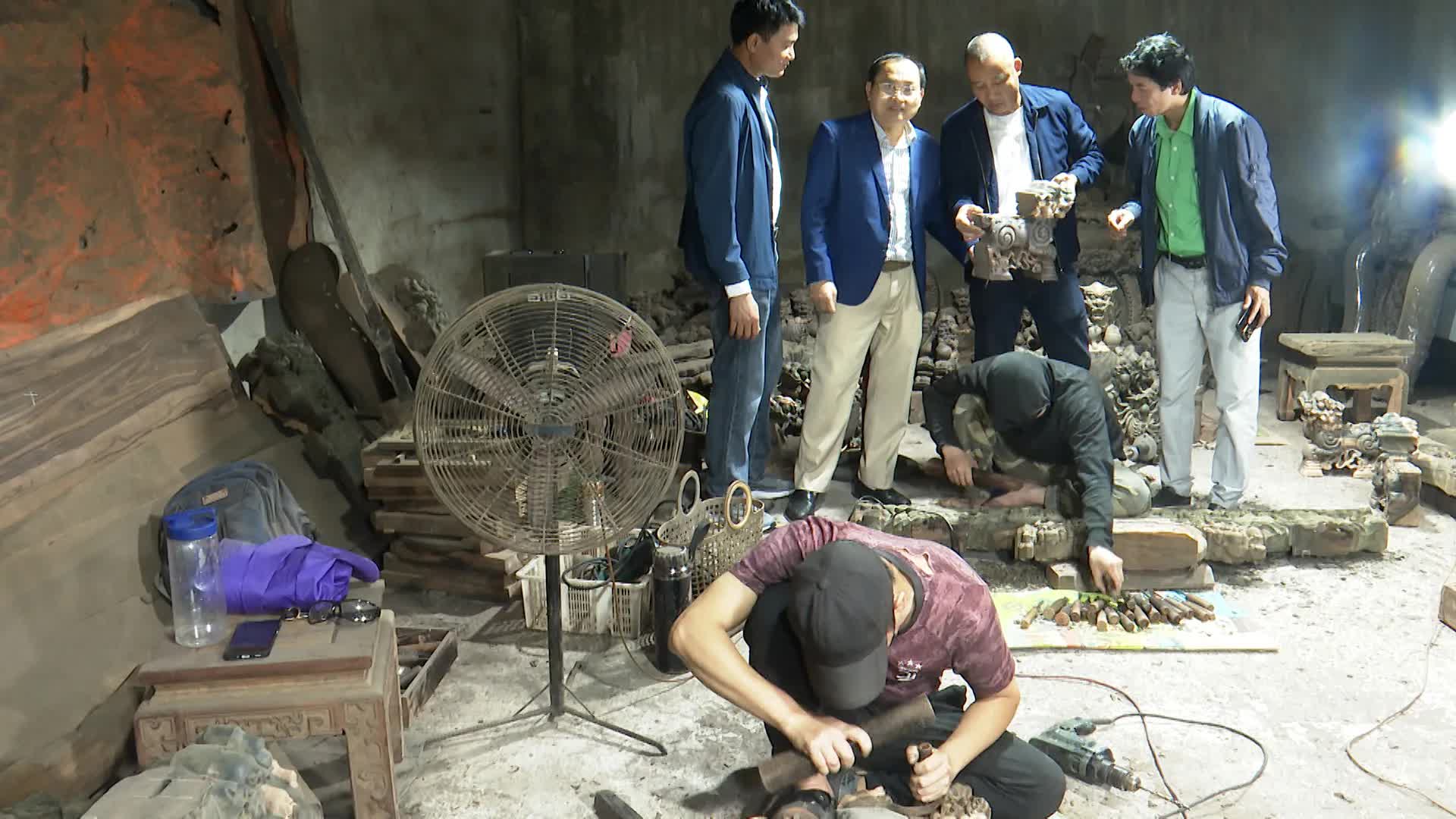 Làng nghề mộc cao cấp Vạn Điểm từng bước trở thành điểm du lịch nổi tiếng- Ảnh 3.