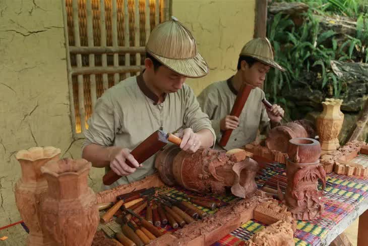 Làng nghề mộc cao cấp Vạn Điểm từng bước trở thành điểm du lịch nổi tiếng- Ảnh 5.