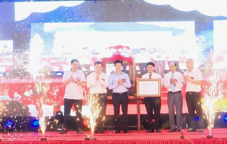 Làng nghề mộc cao cấp Vạn Điểm từng bước trở thành điểm du lịch nổi tiếng- Ảnh 4.