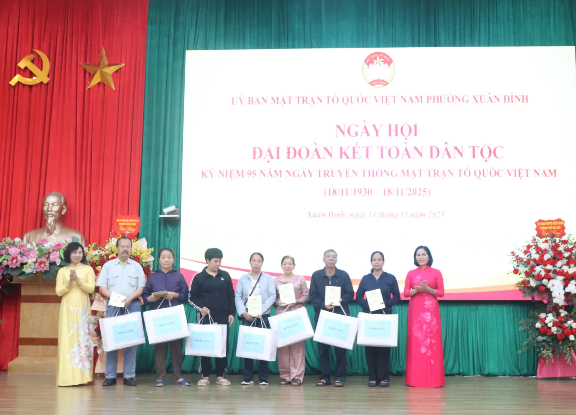 Phát huy truyền thống đoàn kết, xây dựng phường Xuân Đỉnh văn minh, giàu đẹp- Ảnh 2.