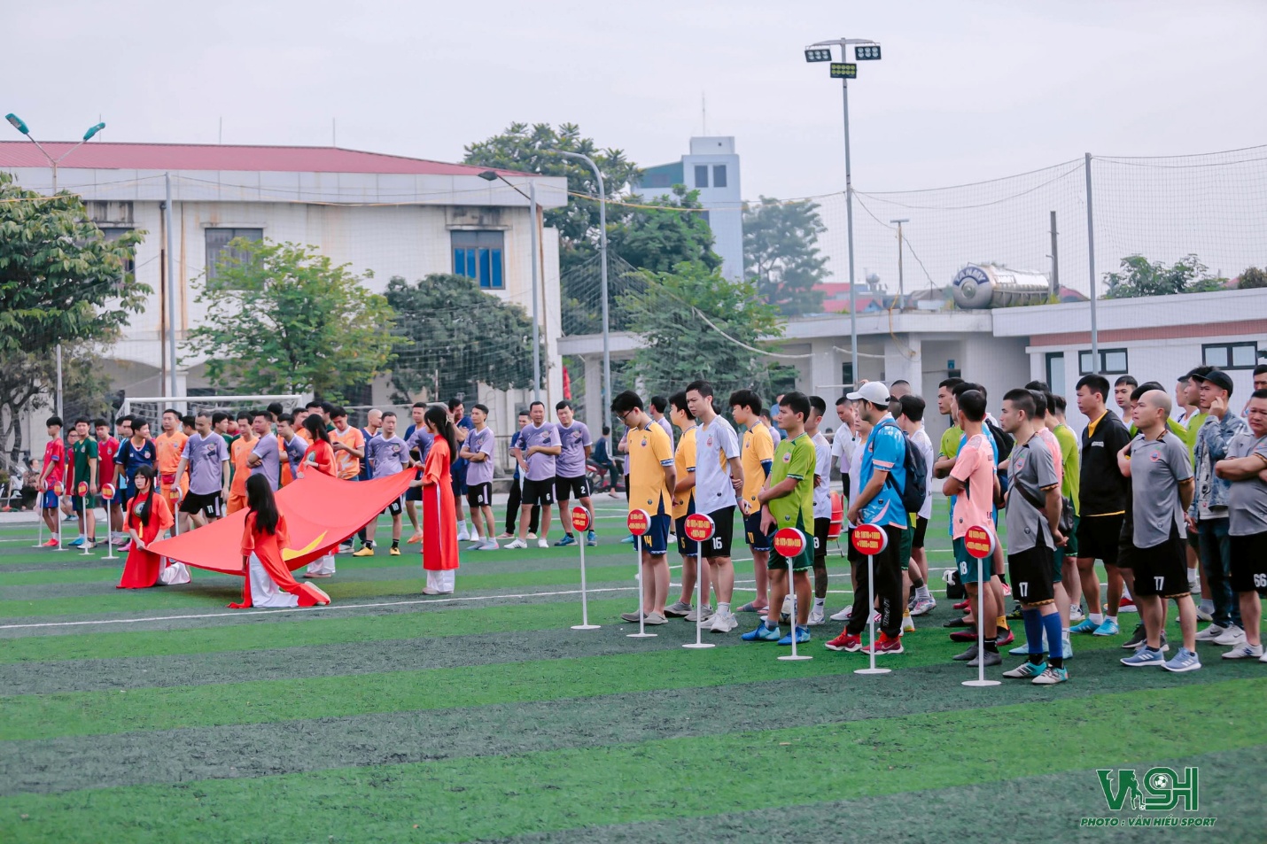 Thôn Cam tổ chức giải bóng đá Lễ hội truyền thống đình làng Cam năm 2026- Ảnh 2.