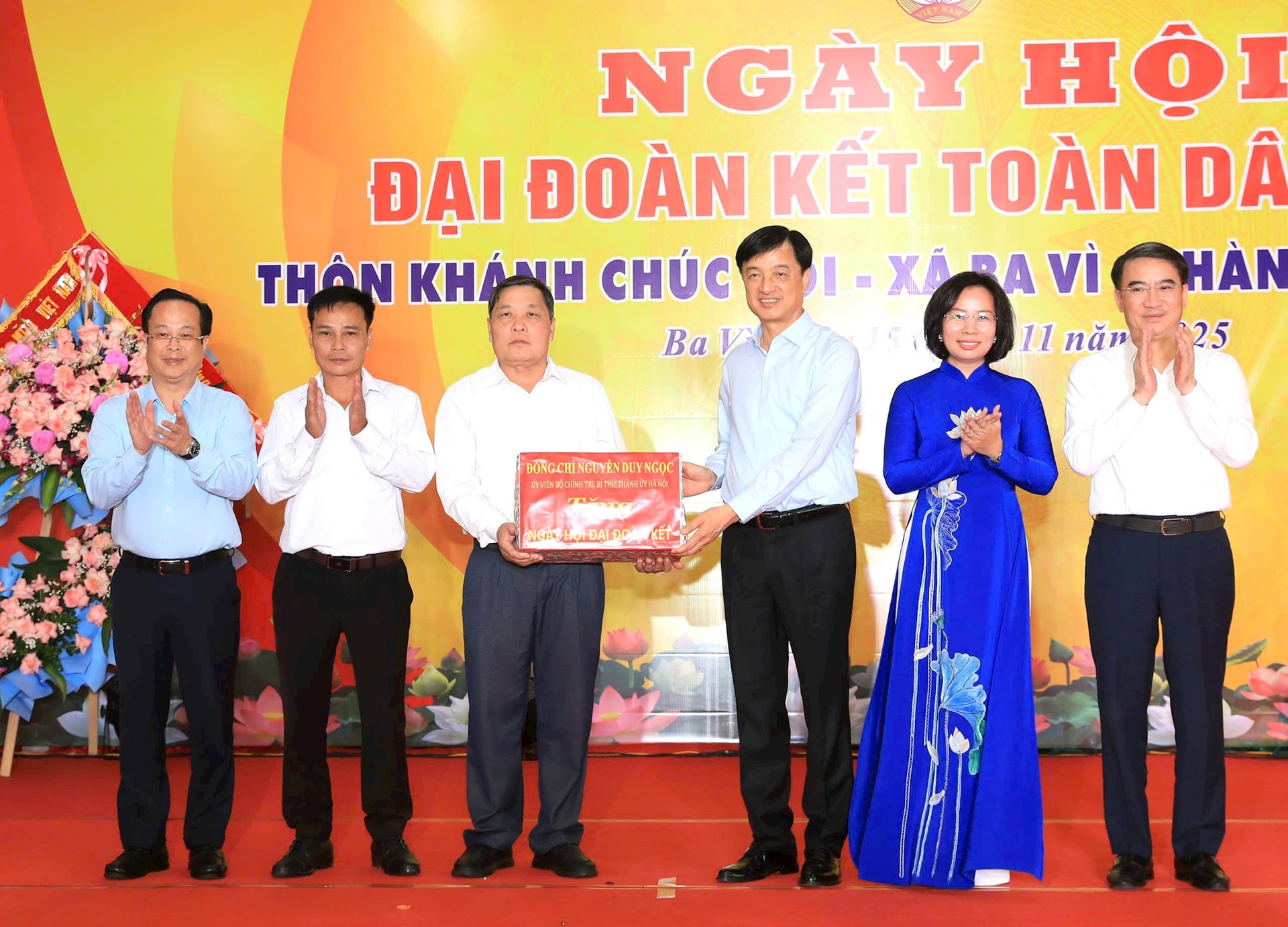 Bí thư Thành ủy Nguyễn Duy Ngọc: Mỗi người dân Thủ đô là một phần của cộng đồng đoàn kết, sáng tạo, nhân ái- Ảnh 7.
