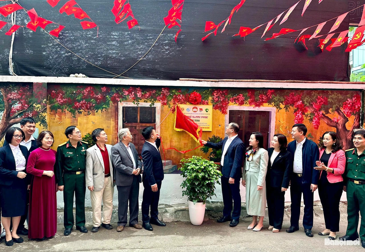 Phường Đống Đa sôi nổi Ngày hội Đại đoàn kết toàn dân: Gắn kết cộng đồng trong diện mạo mới- Ảnh 1.