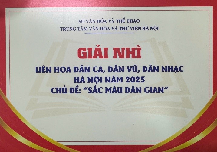 Phường Hai Bà Trưng đoạt giải tham gia liên hoan Dân ca - Dân vũ - Dân nhạc Hà Nội 2025 với chủ đề "sắc màu dân gian".- Ảnh 6.