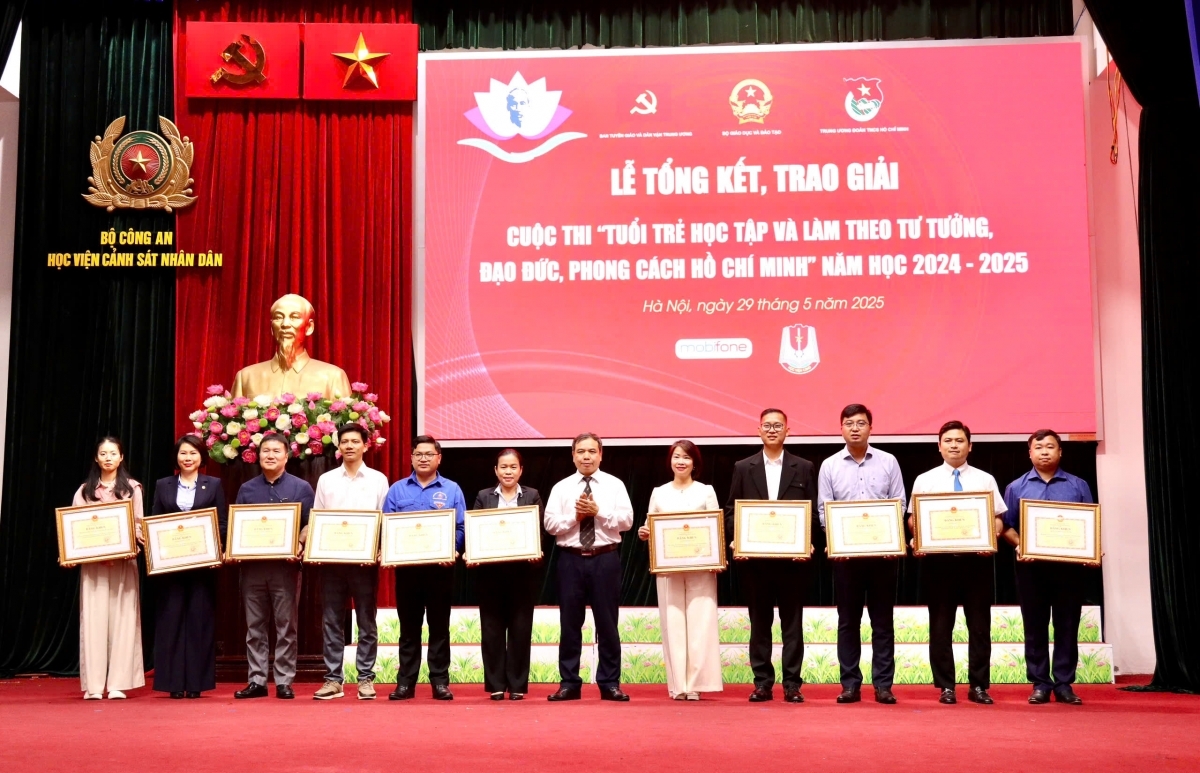 Bảo vệ nền tảng tư tưởng của Đảng trên không gian mạng- Ảnh 2.