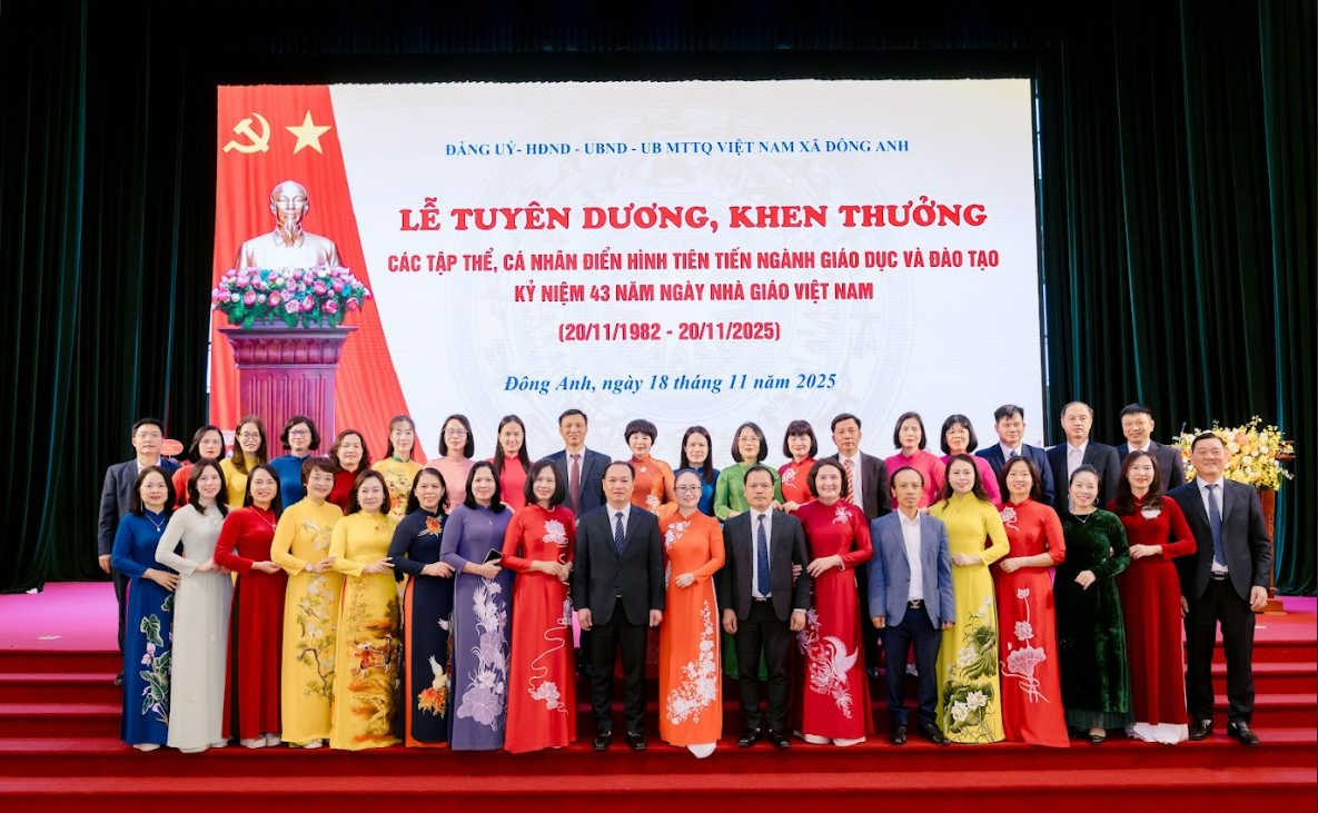 UBND XÃ ĐÔNG ANH TỔ CHỨC LỄ TUYÊN DƯƠNG, KHEN THƯỞNG ĐIỂN HÌNH TIÊN TIẾN NĂM HỌC 2024-2025 KỶ NIỆM 71 NĂM NGÀY THÀNH LẬP NGÀNH GIÁO DỤC VÀ ĐÀO TẠO THỦ ĐÔ (1954-2025) 43 NĂM NGÀY NHÀ GIÁO VIỆT NAM 20/11 (20/11/1982- 20/11/2025)- Ảnh 11.