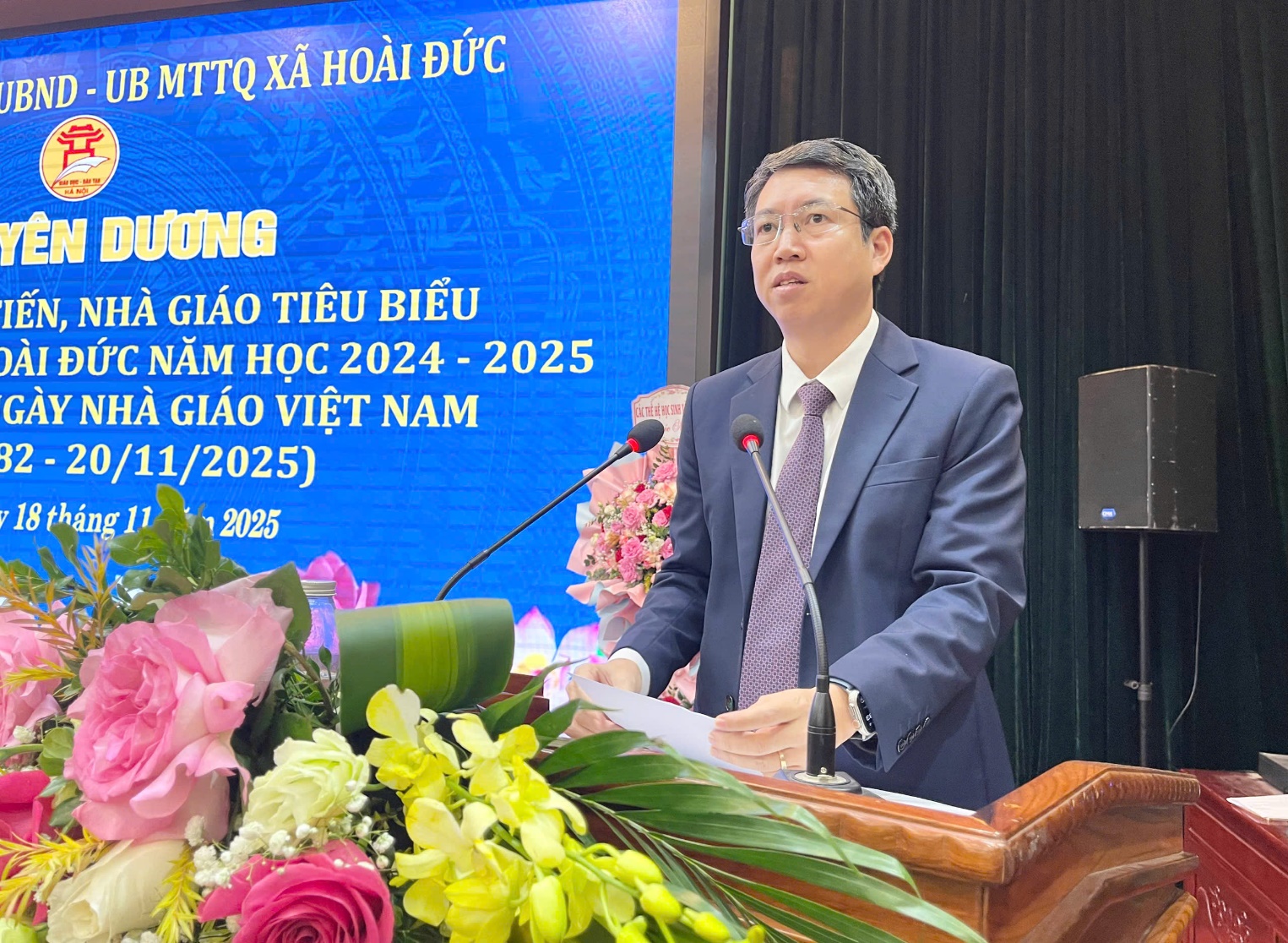 Hoài Đức tuyên dương điển hình tiên tiến, nhà giáo tiêu biểu ngành giáo dục và kỷ niệm 43 năm ngày Nhà giáo Việt Nam- Ảnh 9.