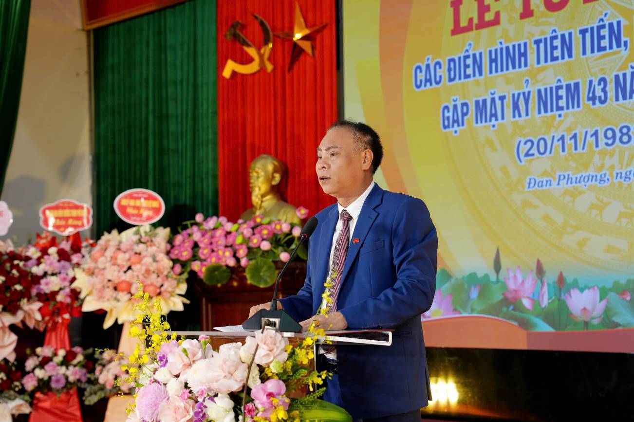 Đảng ủy- HĐND- UBND- UB MTTQ xã Đan Phượng tuyên dương điển hình tiên tiến, nhà giáo tiêu biểu 2025- Ảnh 4.