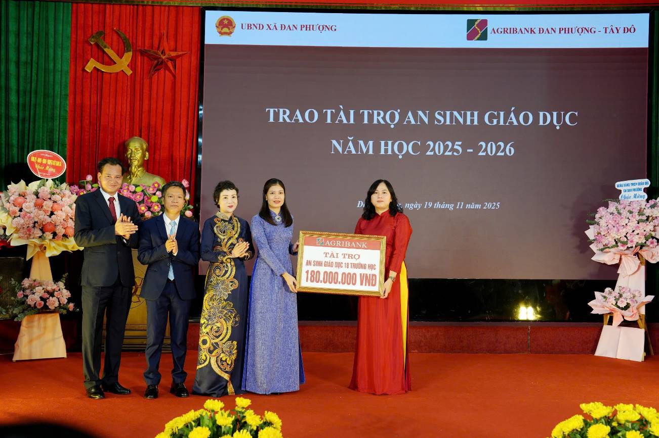 Đảng ủy- HĐND- UBND- UB MTTQ xã Đan Phượng tuyên dương điển hình tiên tiến, nhà giáo tiêu biểu 2025- Ảnh 8.