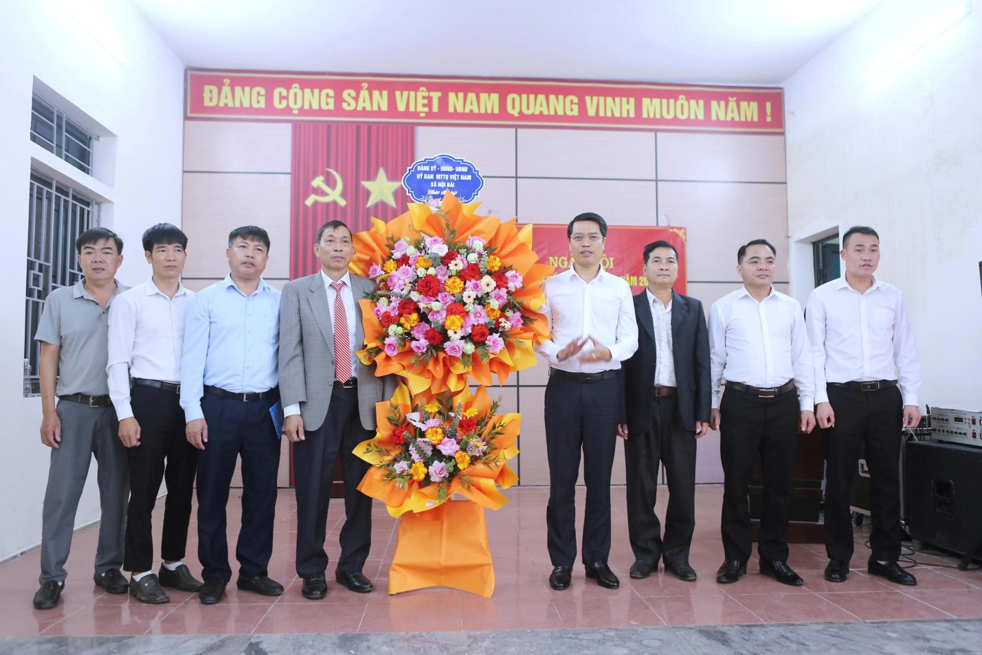 Thôn Đồi Cốc tổ chức ngày hội đoàn kết toàn dân tộc năm 2025- Ảnh 2.