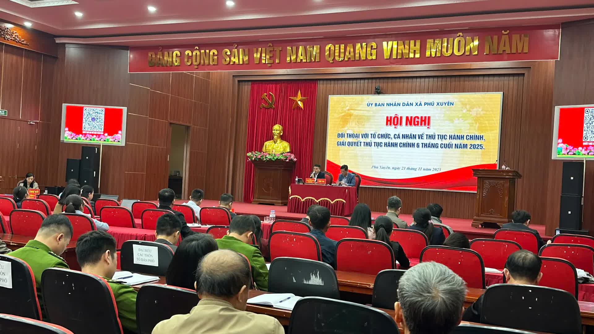 Xã Phú Xuyên lắng nghe ý kiến người dân về thủ tục hành chính- Ảnh 1.