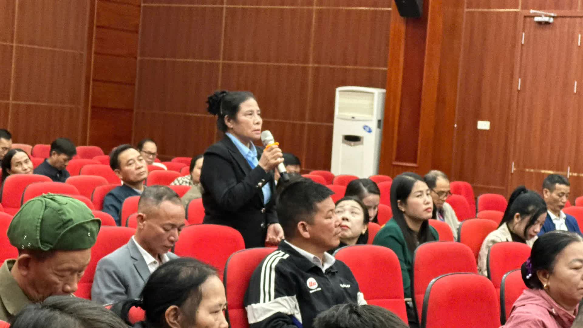 Xã Phú Xuyên lắng nghe ý kiến người dân về thủ tục hành chính- Ảnh 2.