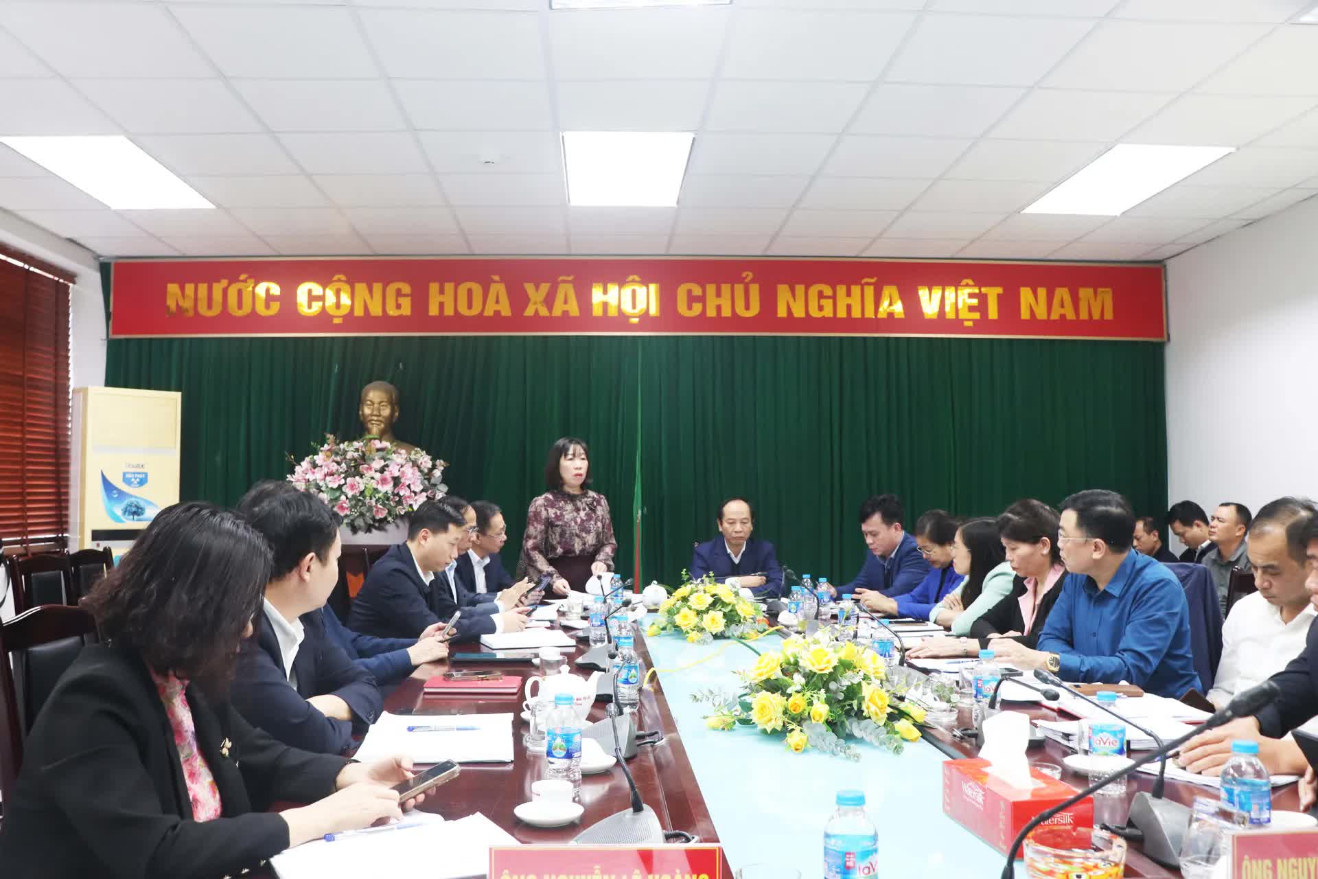 Kỳ họp chuyên đề HĐND phường Phú Diễn thông qua 4 Nghị quyết quan trọng- Ảnh 2.