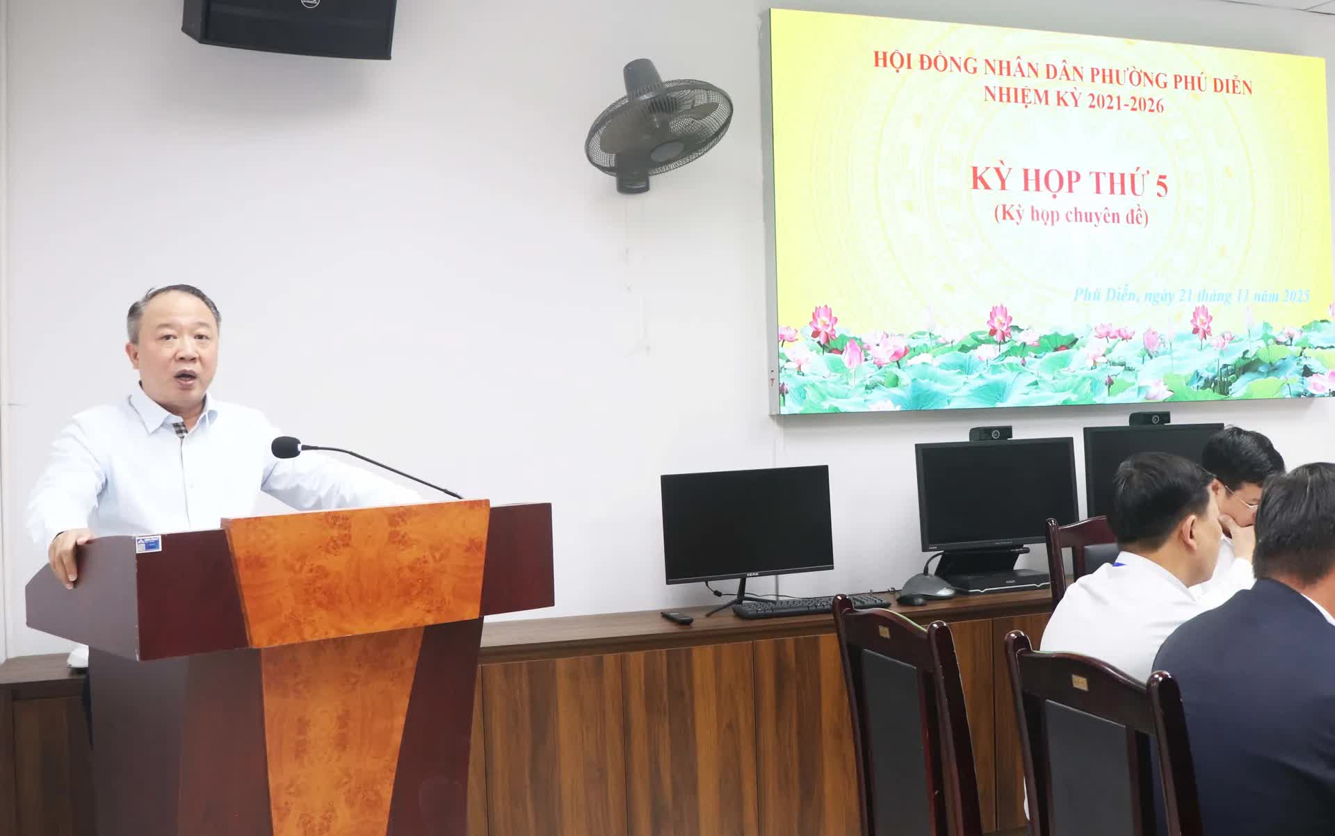 Kỳ họp chuyên đề HĐND phường Phú Diễn thông qua 4 Nghị quyết quan trọng- Ảnh 1.