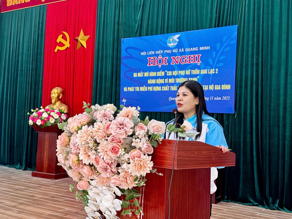 Hội Liên hiệp phụ nữ xã Quang Minh ra mắt mô hình điểm "Chi hội Phụ nữ hành động vì môi trường"- Ảnh 2.