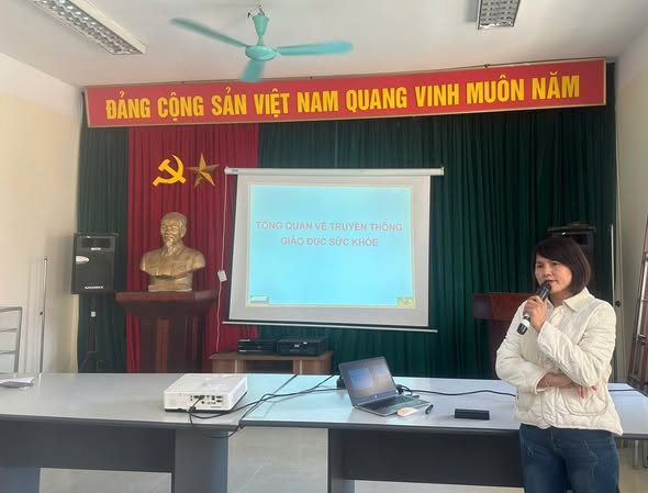 TẬP HUẤN TRUYỀN THÔNG GIÁO DỤC SỨC KHỎE – NÂNG CAO KỸ NĂNG CHO ĐỘI NGŨ CỘNG TÁC VIÊN. (CTV)- Ảnh 2.