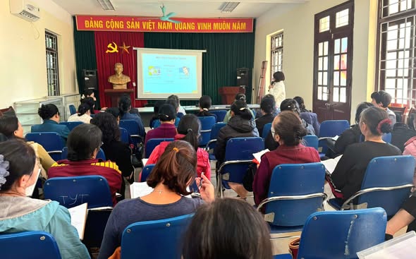 TẬP HUẤN TRUYỀN THÔNG GIÁO DỤC SỨC KHỎE – NÂNG CAO KỸ NĂNG CHO ĐỘI NGŨ CỘNG TÁC VIÊN. (CTV)- Ảnh 1.