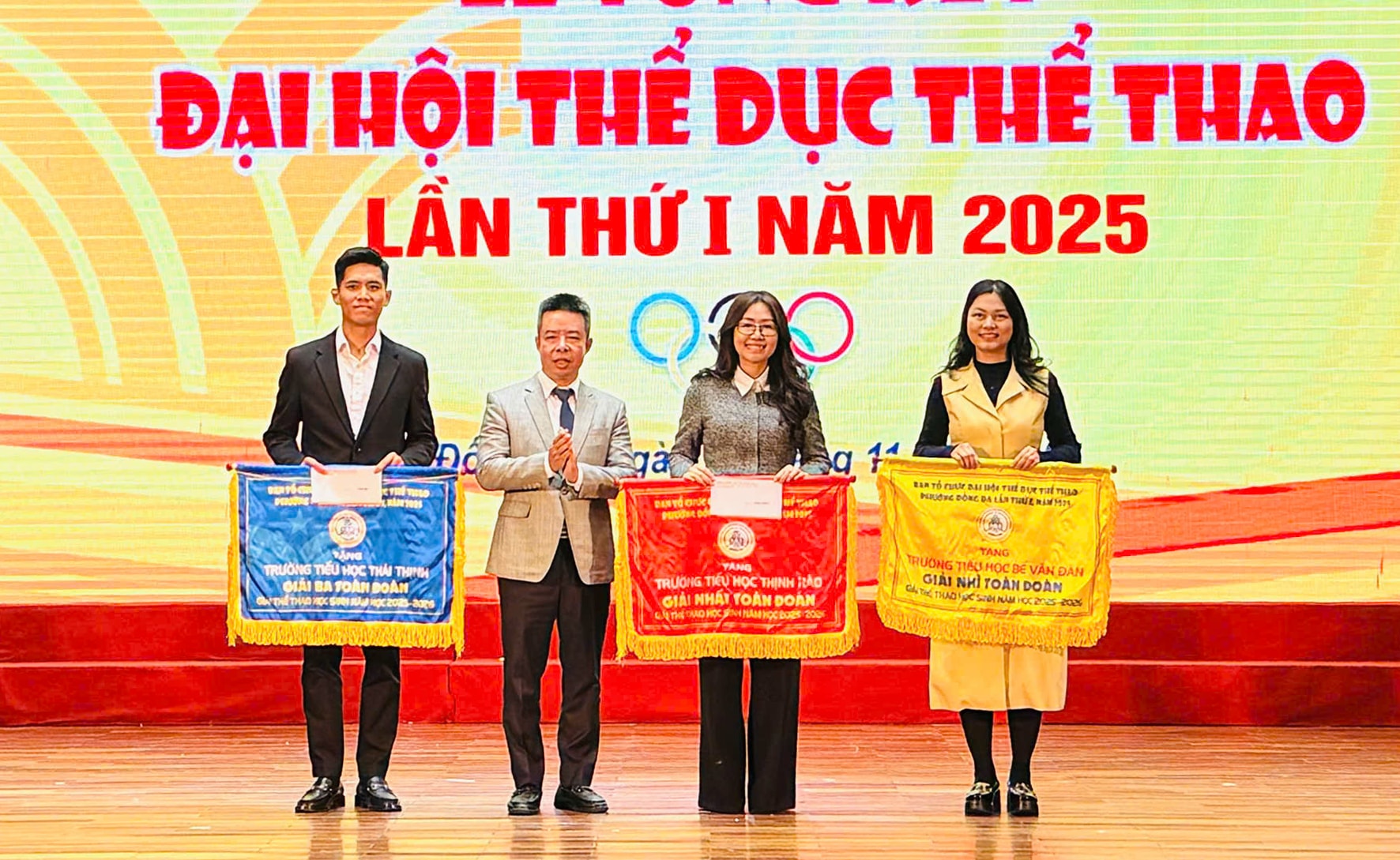 Phường Đống Đa khen thưởng 60 tập thể, cá nhân xuất sắc Đại hội Thể dục thể thao lần thứ I- Ảnh 1.