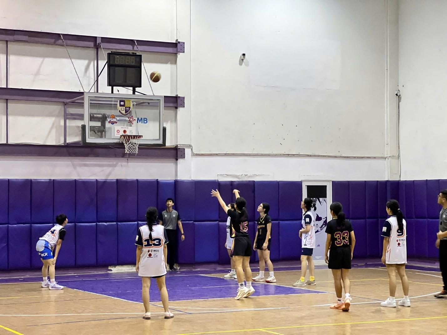 Phường Đại Mỗ tổ chức giải thi đấu bóng rổ trong khuôn khổ Đại hội thể dục thể thao phường lần thứ I năm 2025- Ảnh 1.