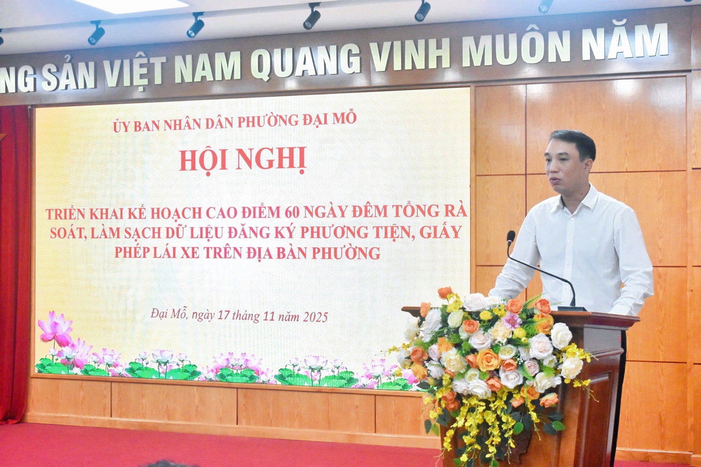 UBND Phường Đại Mỗ triển khai kế hoạch cao điểm 60 ngày đêm tổng ra soát, làm sạch dữ liệu đăng ký phương tiện và giấy phép lái xe- Ảnh 5.