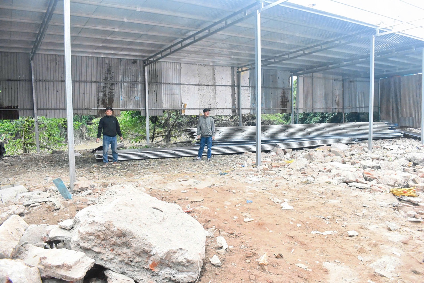 UBND phường Đại Mỗ tổ chức cưỡng chế, khắc phục hậu quả đối với các công trình vi phạm trật tự xây dựng- Ảnh 3.