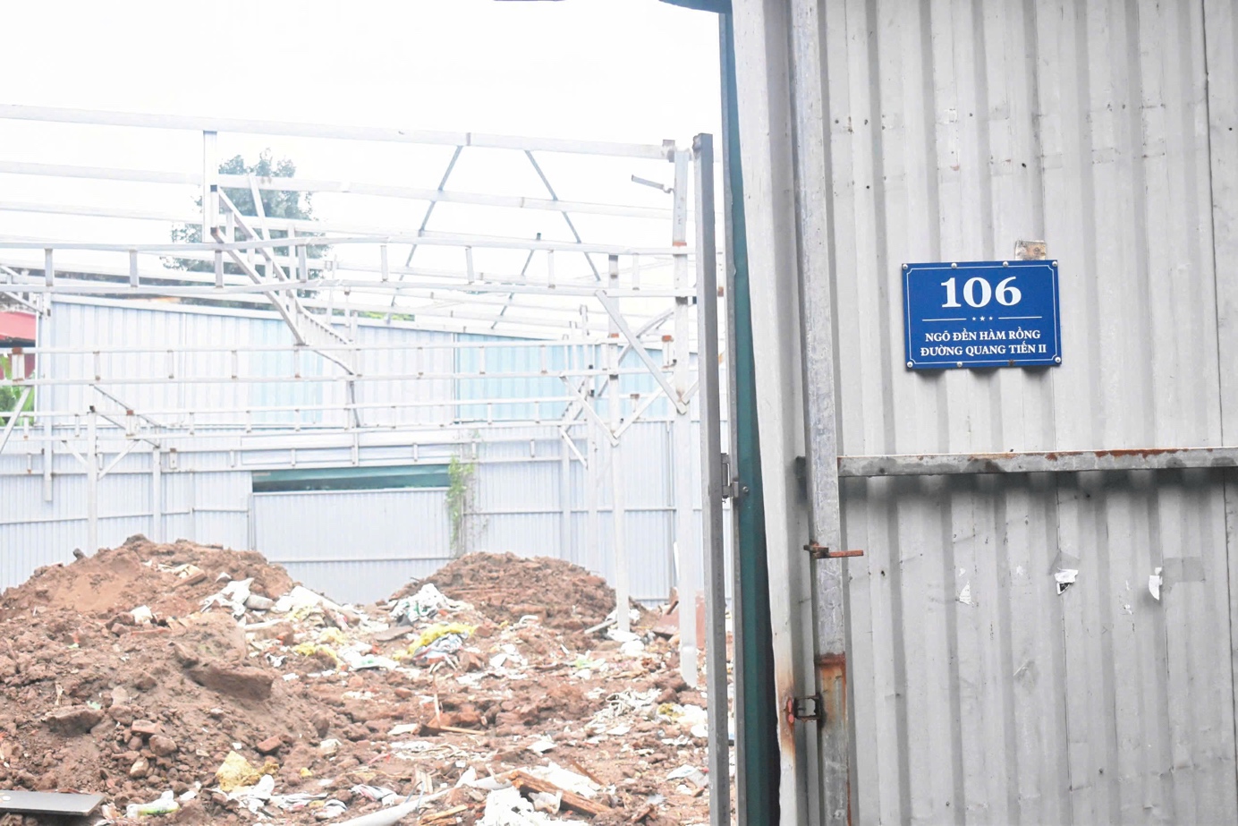 UBND phường Đại Mỗ tổ chức cưỡng chế, khắc phục hậu quả đối với các công trình vi phạm trật tự xây dựng- Ảnh 4.