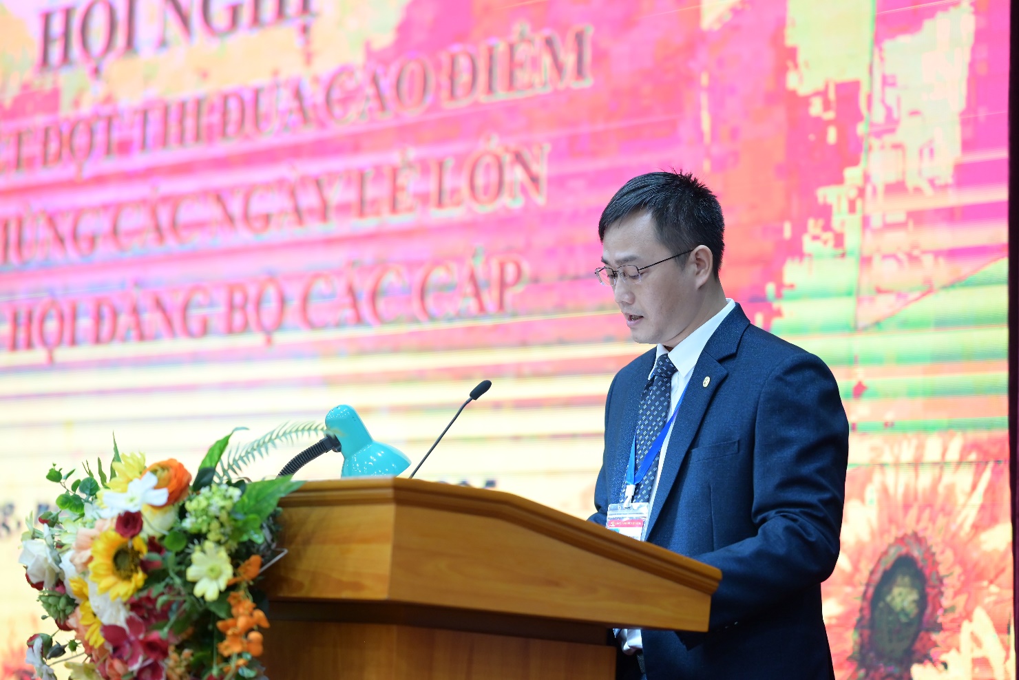 Phường Việt Hưng tổ chức hội nghị tổng kết đợt thi đua cao điểm chào mừng các ngày lễ lớn và Đại hội Đại biểu Đảng bộ các cấp- Ảnh 5.