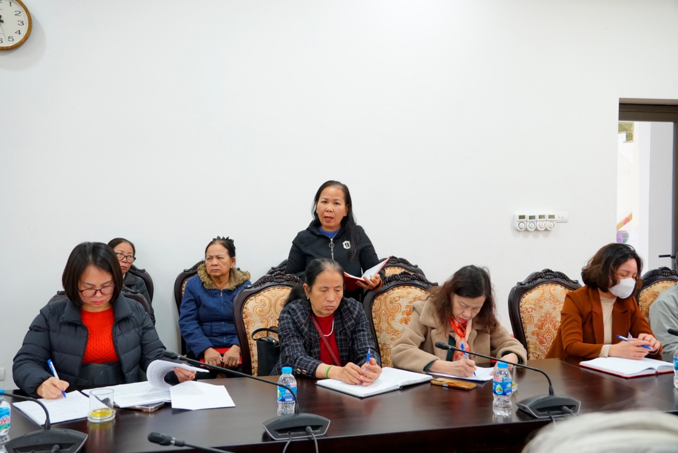 Ủy ban MTTQ Việt Nam phường Thượng Cát tổ chức hội nghị phản biện xã hội đối với Dự thảo Kế hoạch phát triển kinh tế - xã hội năm 2026 và giai đoạn 2026–2030 của UBND phường Thượng Cát- Ảnh 2.