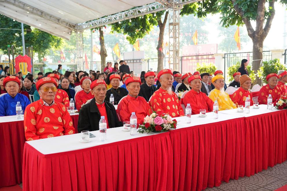 Lễ đón nhận Bằng xếp hạng Di tích lịch sử – văn hoá cấp thành phố Quán Méo.- Ảnh 5.