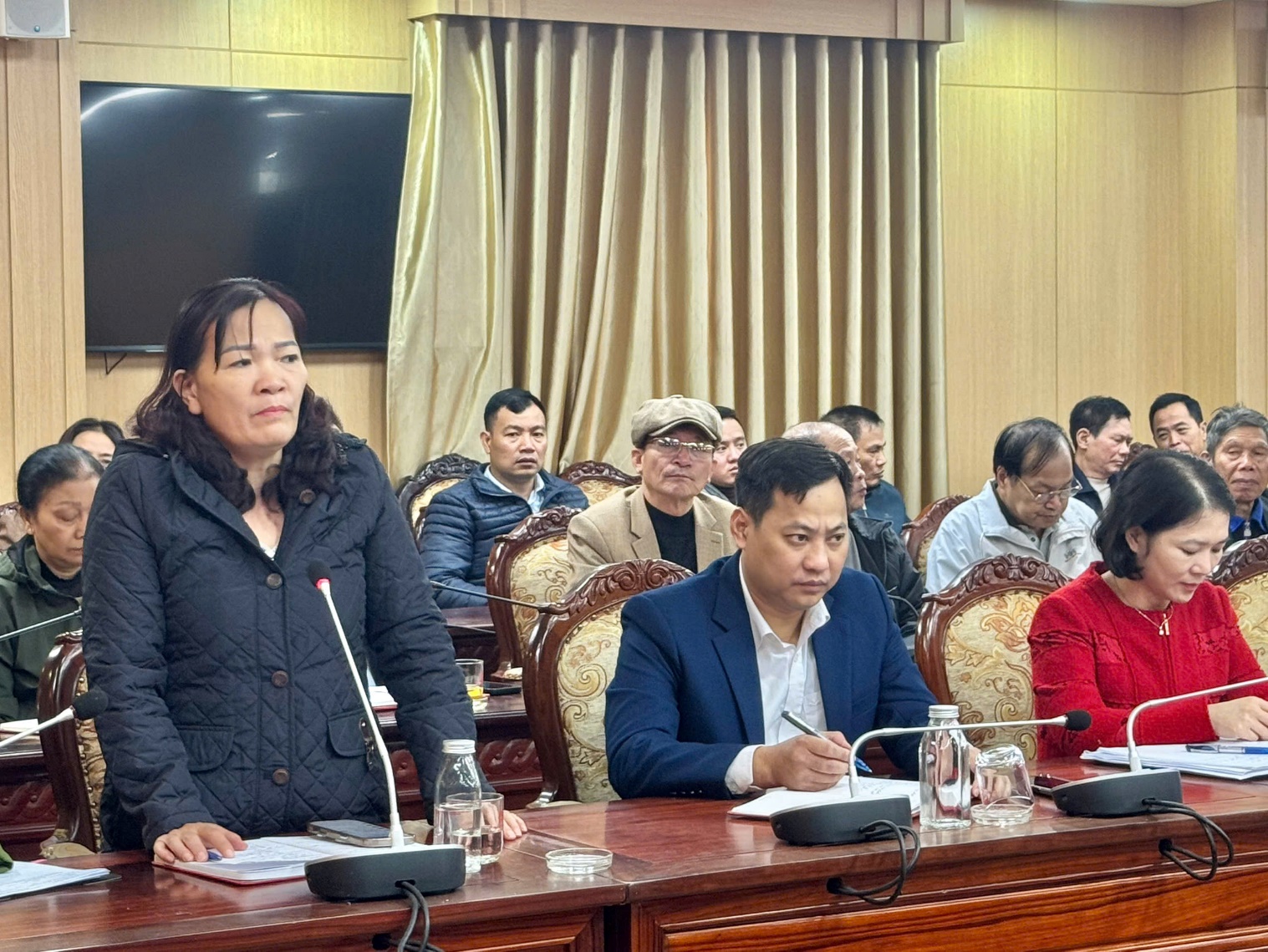 Đại biểu HĐND thành phố Hà Nội - Tổ đại biểu số 24, tiếp xúc cử tri trước kỳ họp thường lệ cuối năm 2025- Ảnh 4.