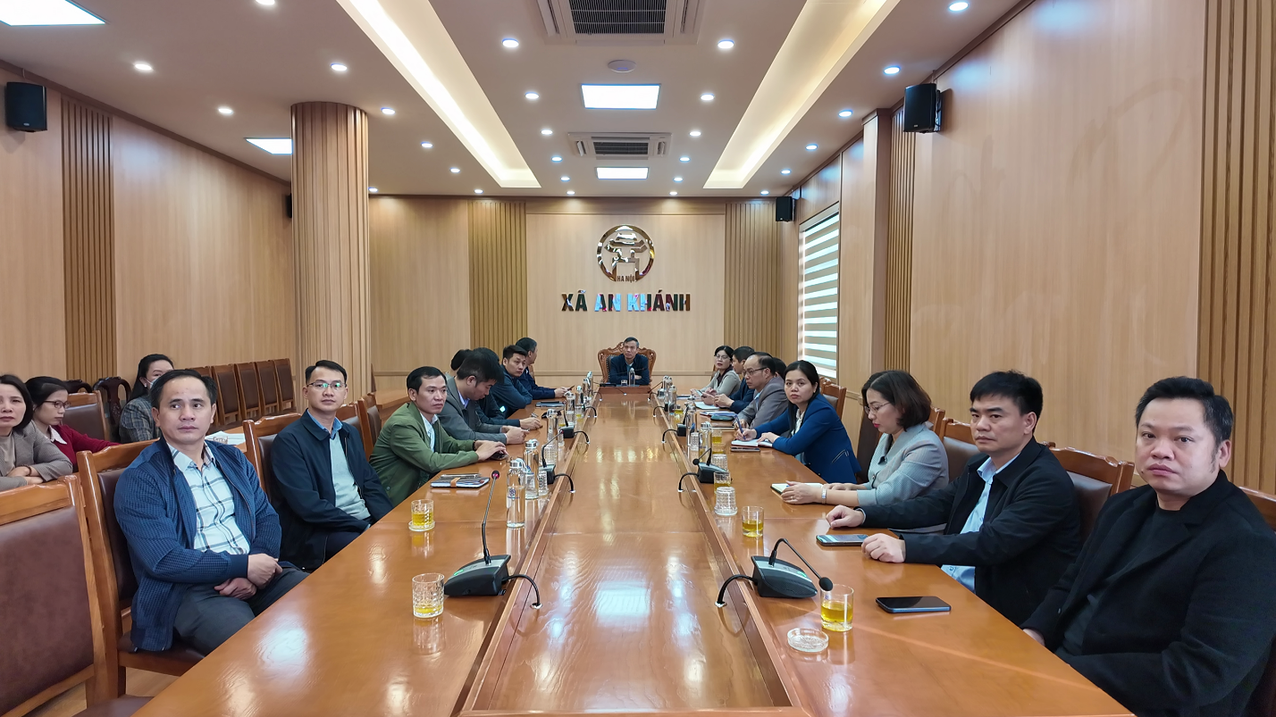 Đảng ủy xã An Khánh tổ chức tiếp sóng trực tuyến bồi dưỡng, cập nhật kiến thức, kỹ năng công tác Xây dựng Đảng cho cấp uỷ cấp xã- Ảnh 1.