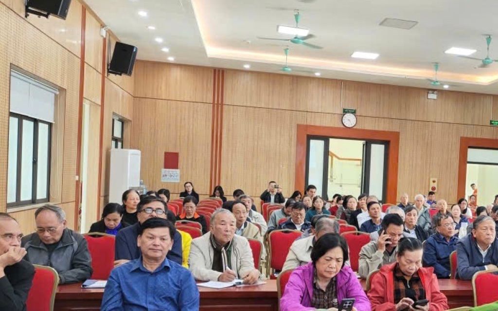 Phường Phương Liệt tổ chức hội nghị Tuyên truyền, phổ biến Nghị quyết số 42/2025/NQ-HĐND ngày 29/9/2025 của HĐND thành phố Hà Nội- Ảnh 3.