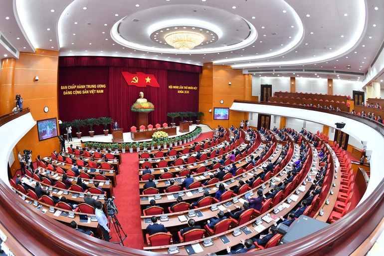 Góp ý kiến vào dự thảo các văn kiện Đại hội XIV của Đảng:Dưới lá cờ vẻ vang của Đảng: Khơi dậy khát vọng vươn mình của dân tộc- Ảnh 1.