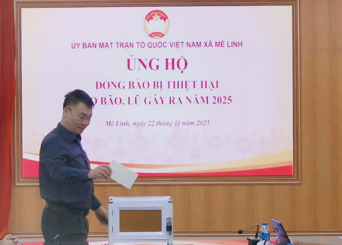Xã Mê Linh vận động ủng hộ đồng bào Miền Trung, Tây Nguyên bị thiệt hại do mưa lũ gây ra- Ảnh 1.