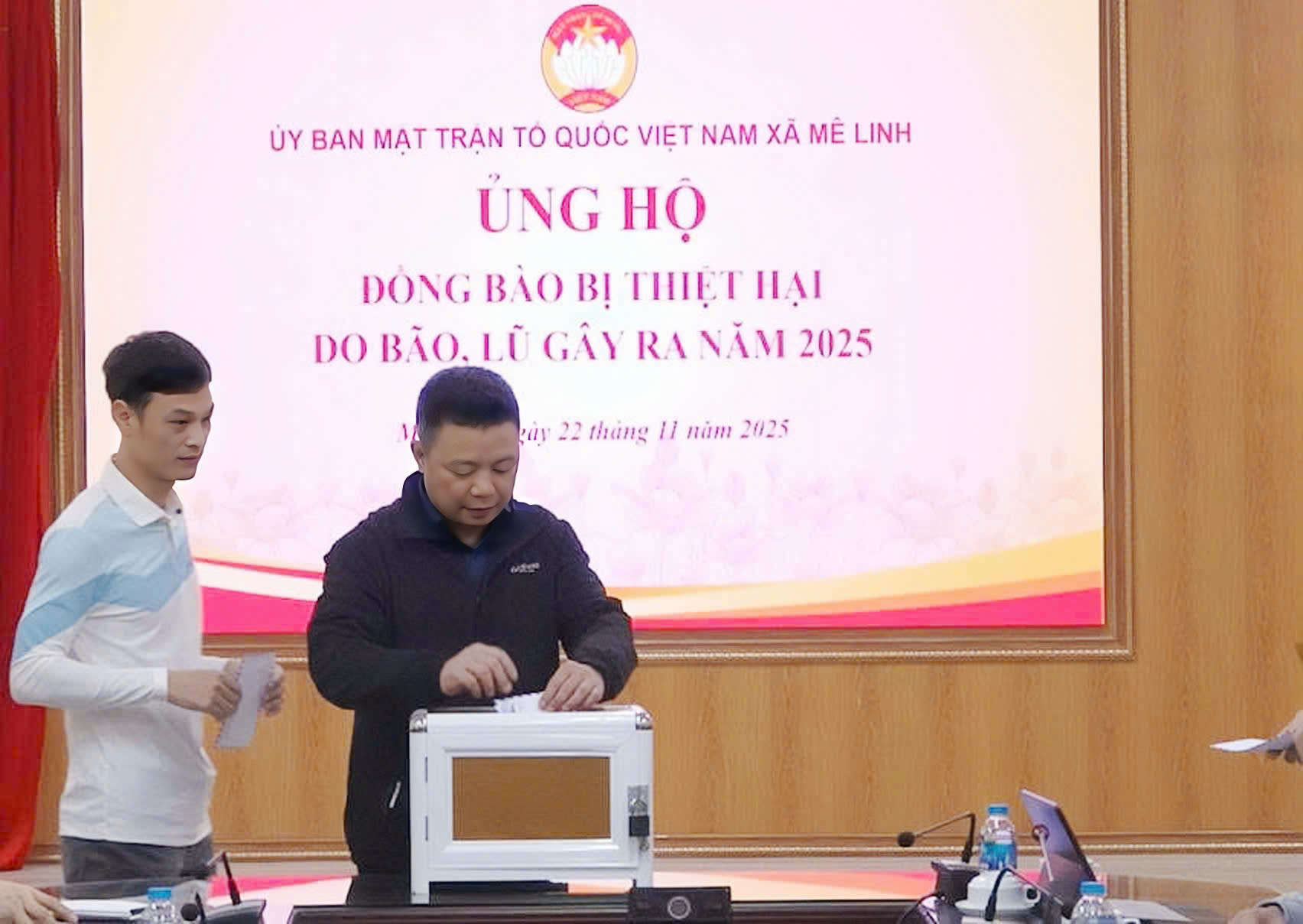 Xã Mê Linh vận động ủng hộ đồng bào Miền Trung, Tây Nguyên bị thiệt hại do mưa lũ gây ra- Ảnh 3.