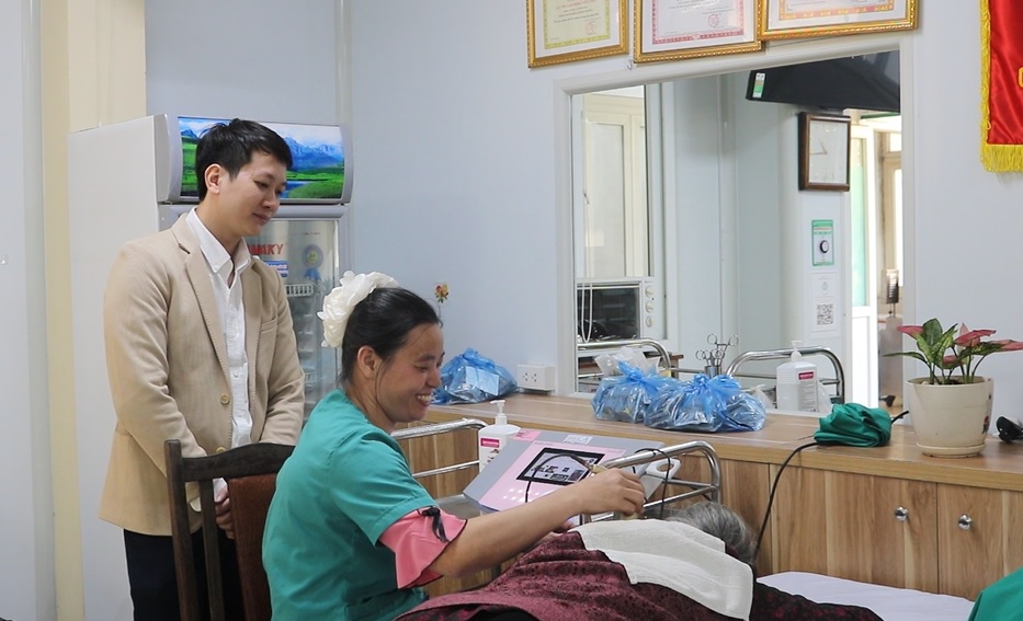 Khoa Đông y Bệnh viện Đa khoa Chương Mỹ thăm và học tập kinh nghiệm tại Bệnh viện Mỹ Đức- Ảnh 2.