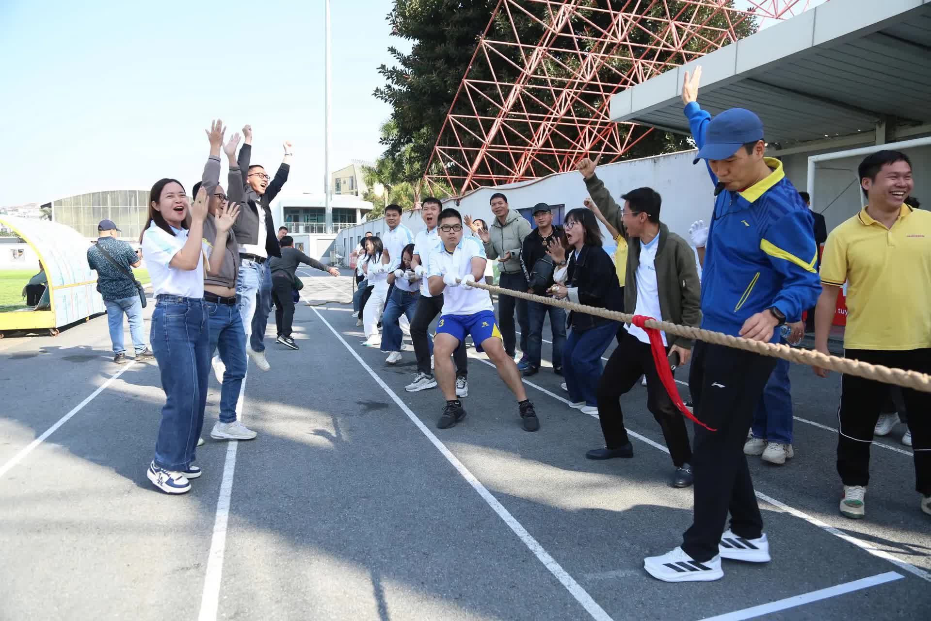 Sôi động Hội khỏe Hội Nhà báo TP Hà Nội mở rộng lần thứ 30 năm 2025- Ảnh 9.