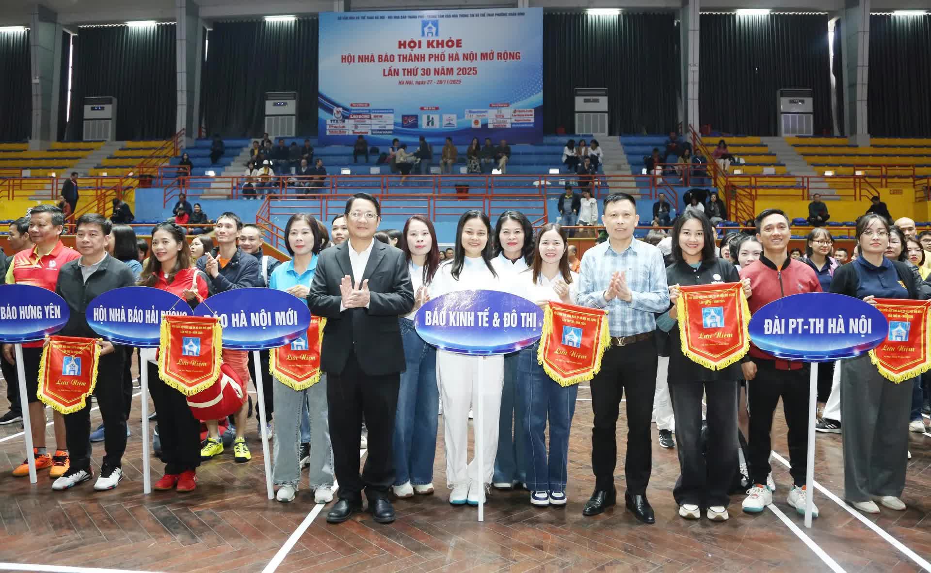 Sôi động Hội khỏe Hội Nhà báo TP Hà Nội mở rộng lần thứ 30 năm 2025- Ảnh 5.