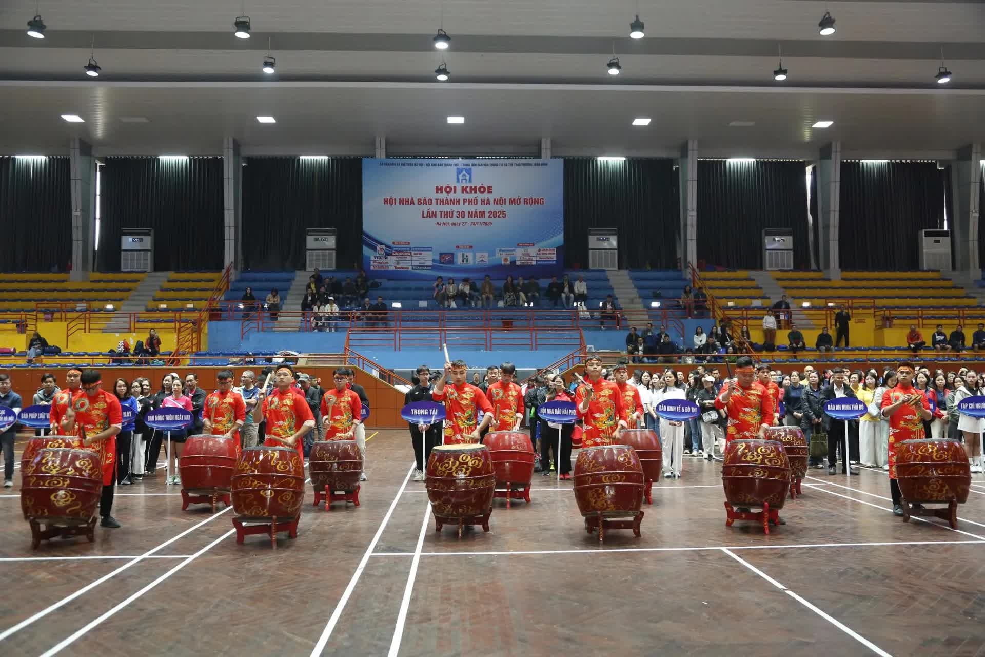 Sôi động Hội khỏe Hội Nhà báo TP Hà Nội mở rộng lần thứ 30 năm 2025- Ảnh 2.