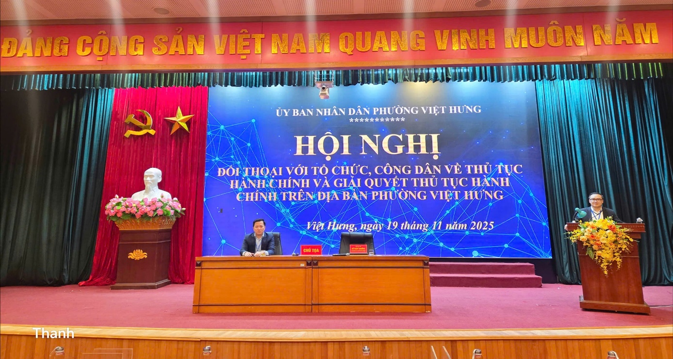 Phường Việt Hưng tổ chức Hội nghị Đối thoại với người dân, doanh nghiệp về thủ tục hành chính và giải quyết thủ tục hành chính: Quyết tâm chuyển đổi số, "Không hồ sơ quá hạn"- Ảnh 3.