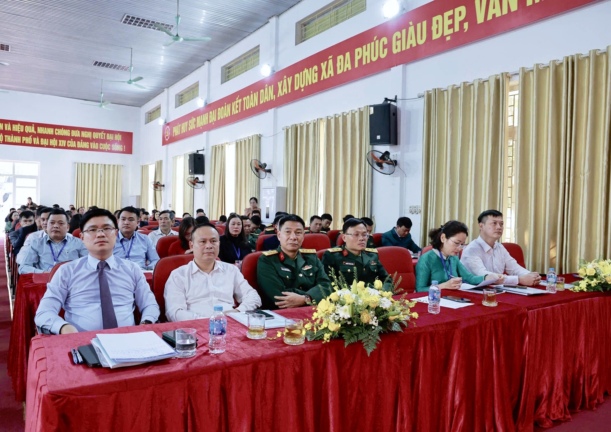 XÃ ĐA PHÚC - TỔNG KẾT CÔNG TÁC PHÒNG, CHỐNG VÀ KHẮC PHỤC HẬU QUẢ BÃO SỐ 10, 11 NĂM 2025- Ảnh 1.