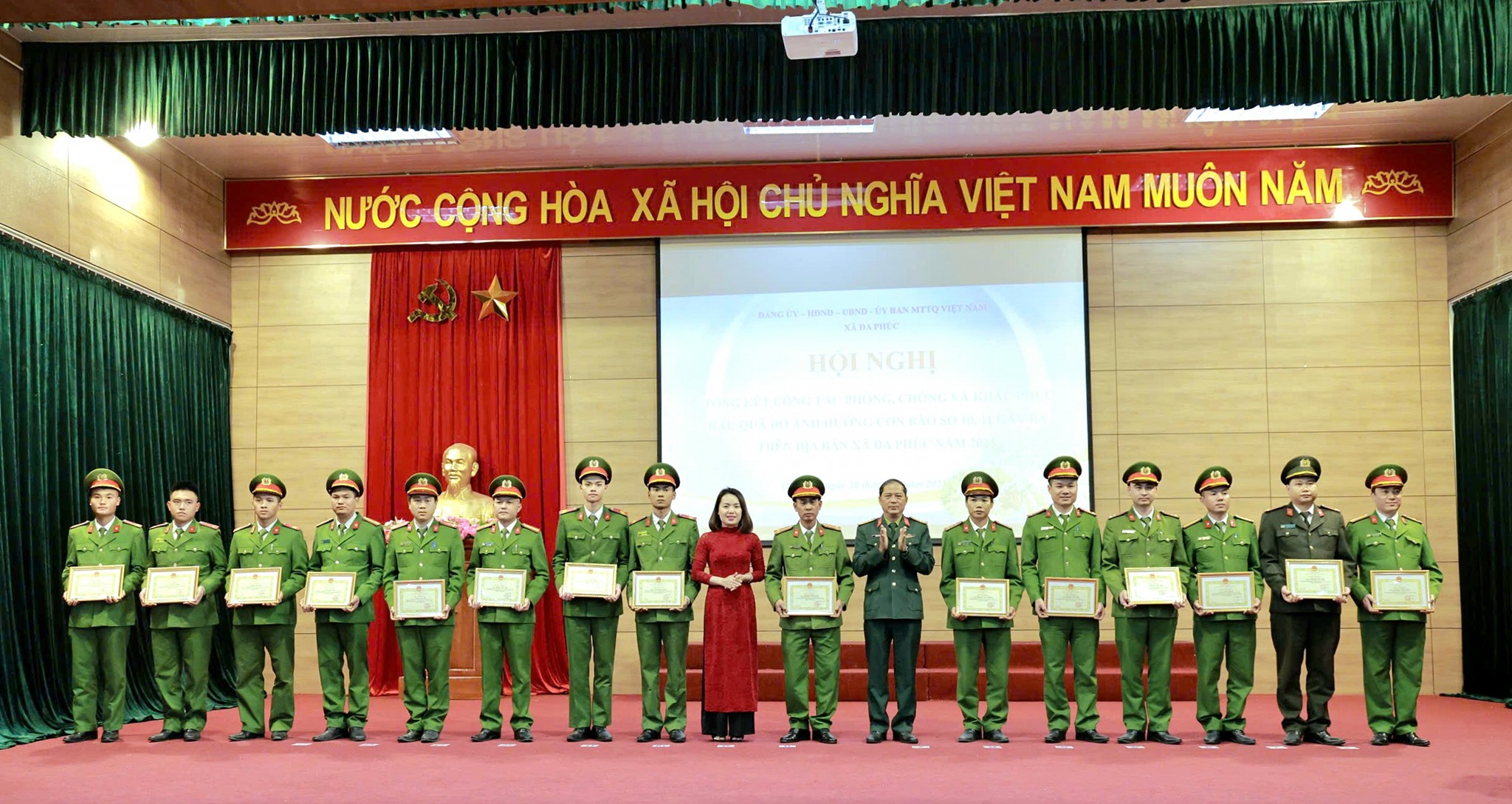 XÃ ĐA PHÚC - TỔNG KẾT CÔNG TÁC PHÒNG, CHỐNG VÀ KHẮC PHỤC HẬU QUẢ BÃO SỐ 10, 11 NĂM 2025- Ảnh 15.