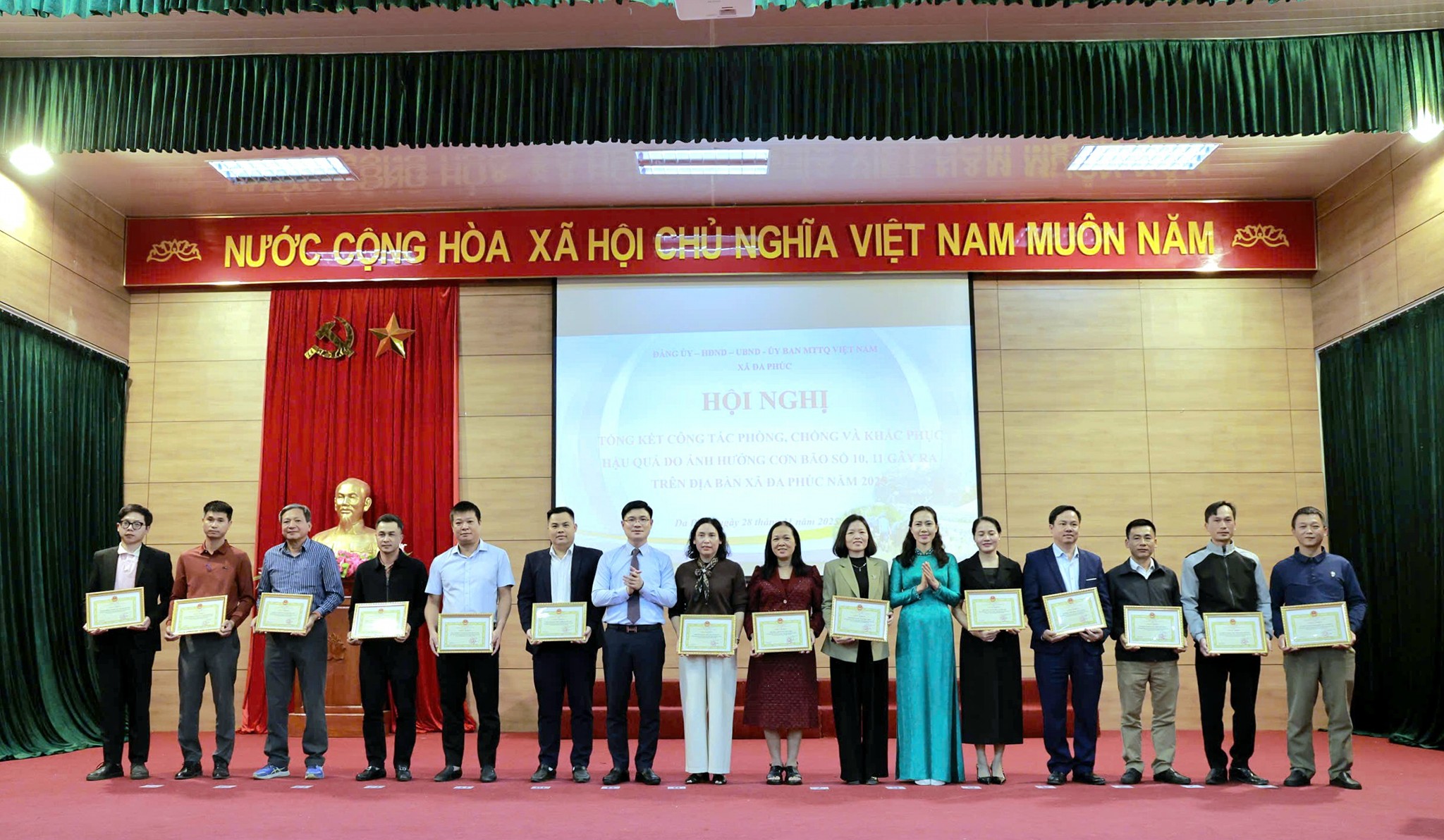 XÃ ĐA PHÚC - TỔNG KẾT CÔNG TÁC PHÒNG, CHỐNG VÀ KHẮC PHỤC HẬU QUẢ BÃO SỐ 10, 11 NĂM 2025- Ảnh 21.