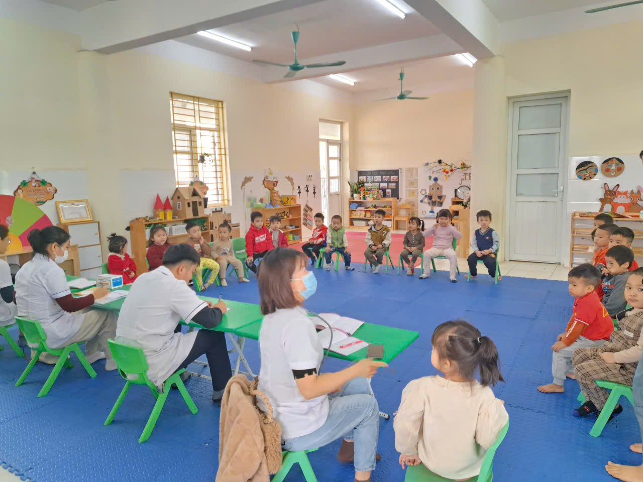 Xã Thượng Phúc tổ chức khám sức khoẻ cho học sinh mầm non- Ảnh 10.