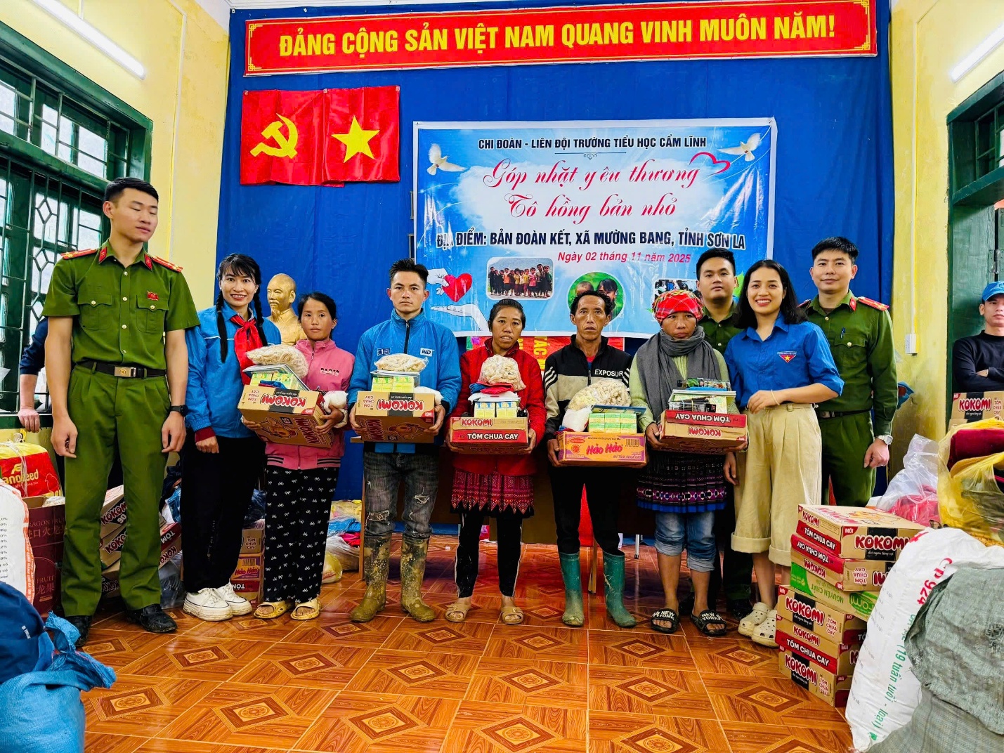 LAN TỎA YÊU THƯƠNG – THẮP SÁNG ƯỚC MƠ: CHUYẾN ĐI TÌNH NGUYỆN “VỀ VỚI BẢN ĐOÀN KẾT – MƯỜNG BANG” CỦA TRƯỜNG TIỂU HỌC CẨM LĨNH- Ảnh 3.