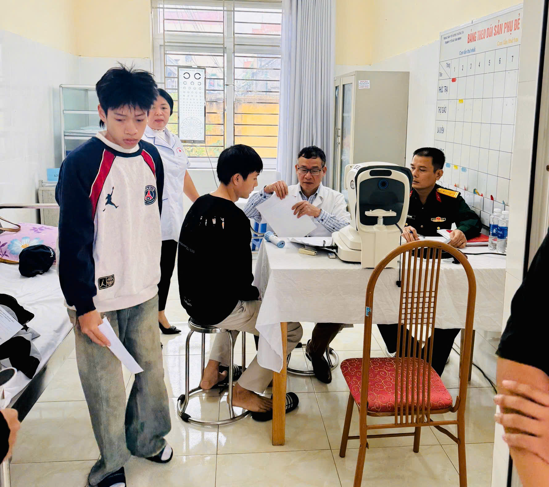 Những hình ảnh sơ khám nghĩa vụ quân sự xã Thượng Phúc- Ảnh 9.