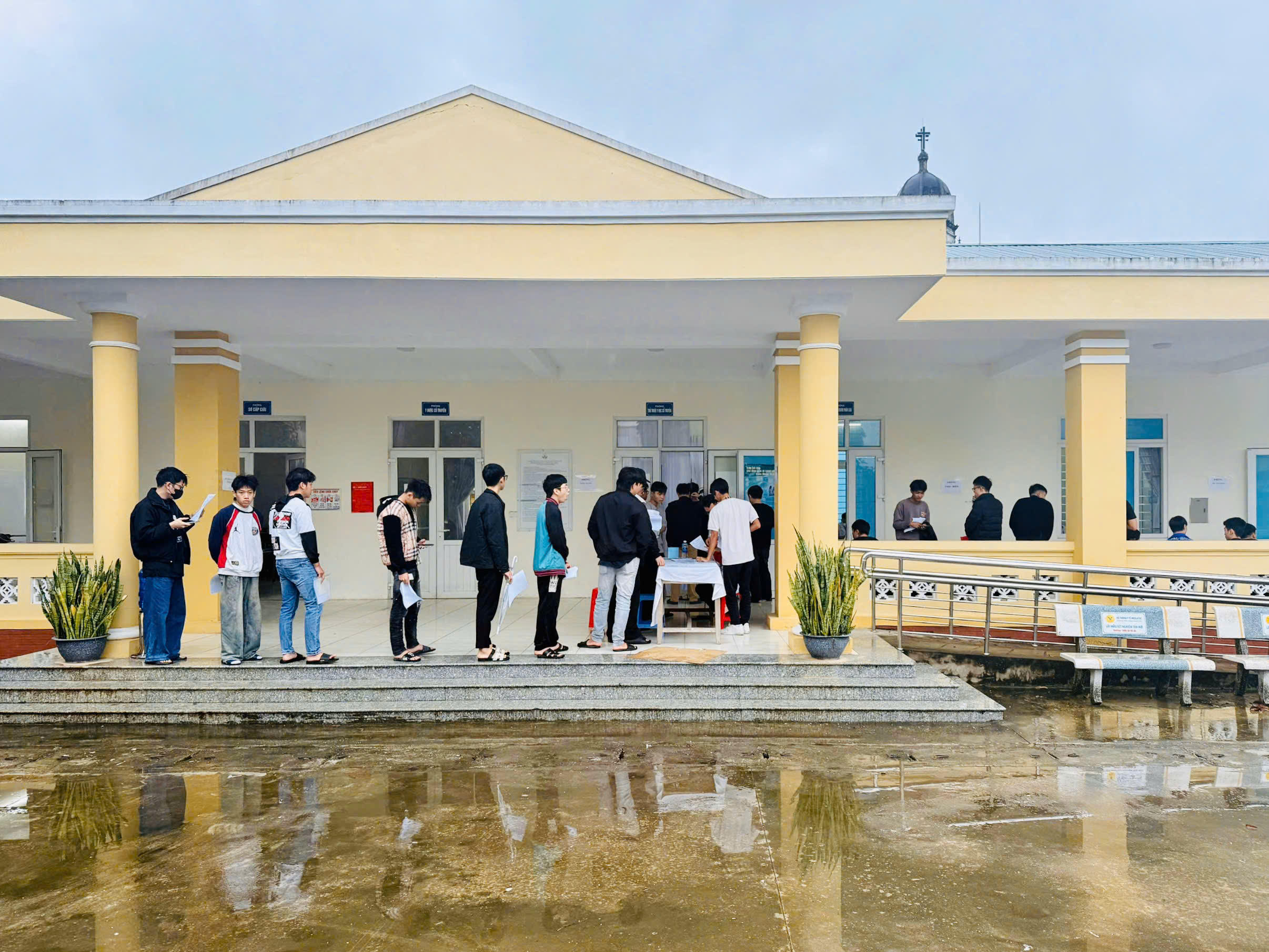 Những hình ảnh sơ khám nghĩa vụ quân sự xã Thượng Phúc- Ảnh 2.