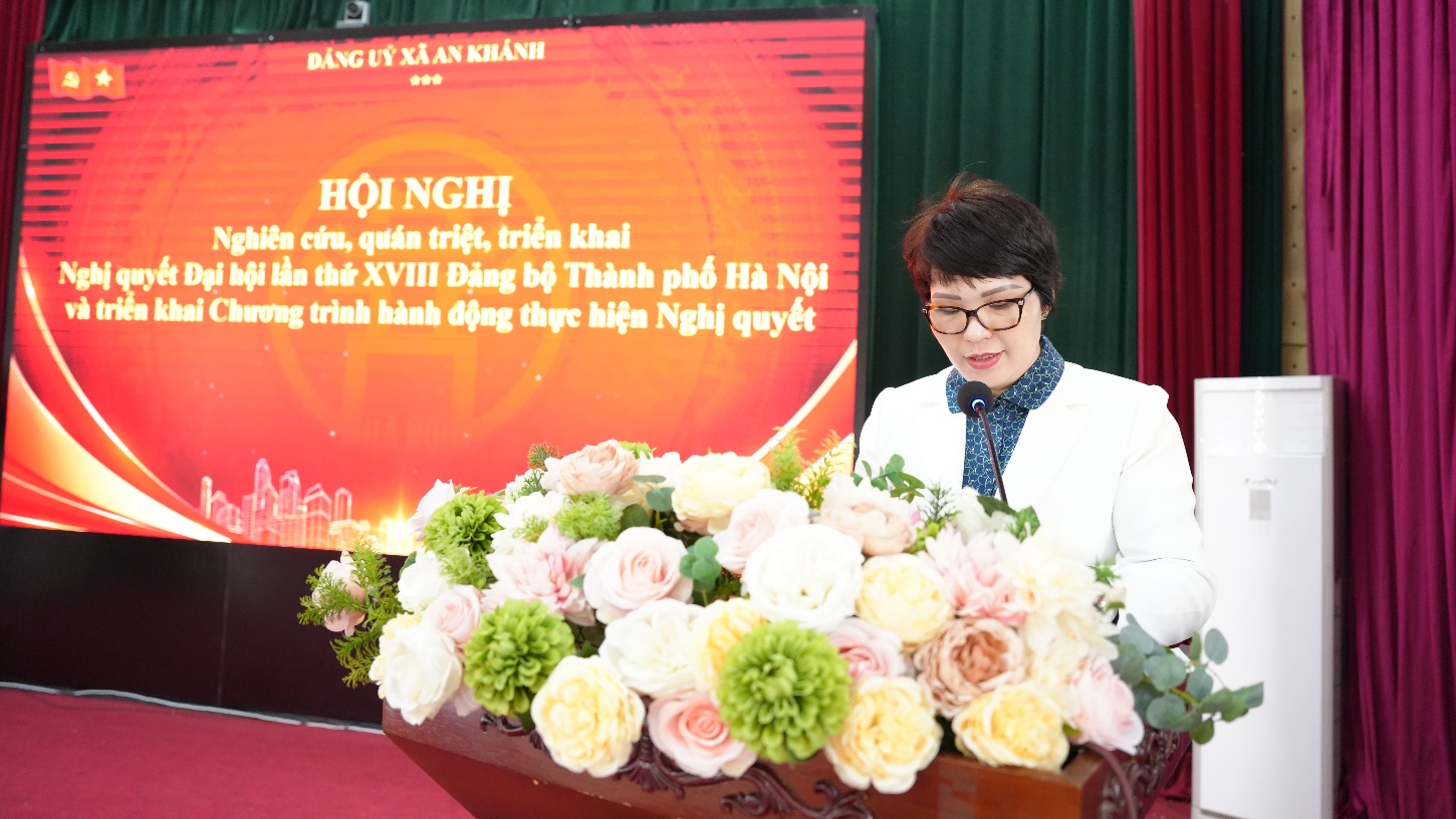 A person standing in front of a large bouquet of flowers  AI-generated content may be incorrect.