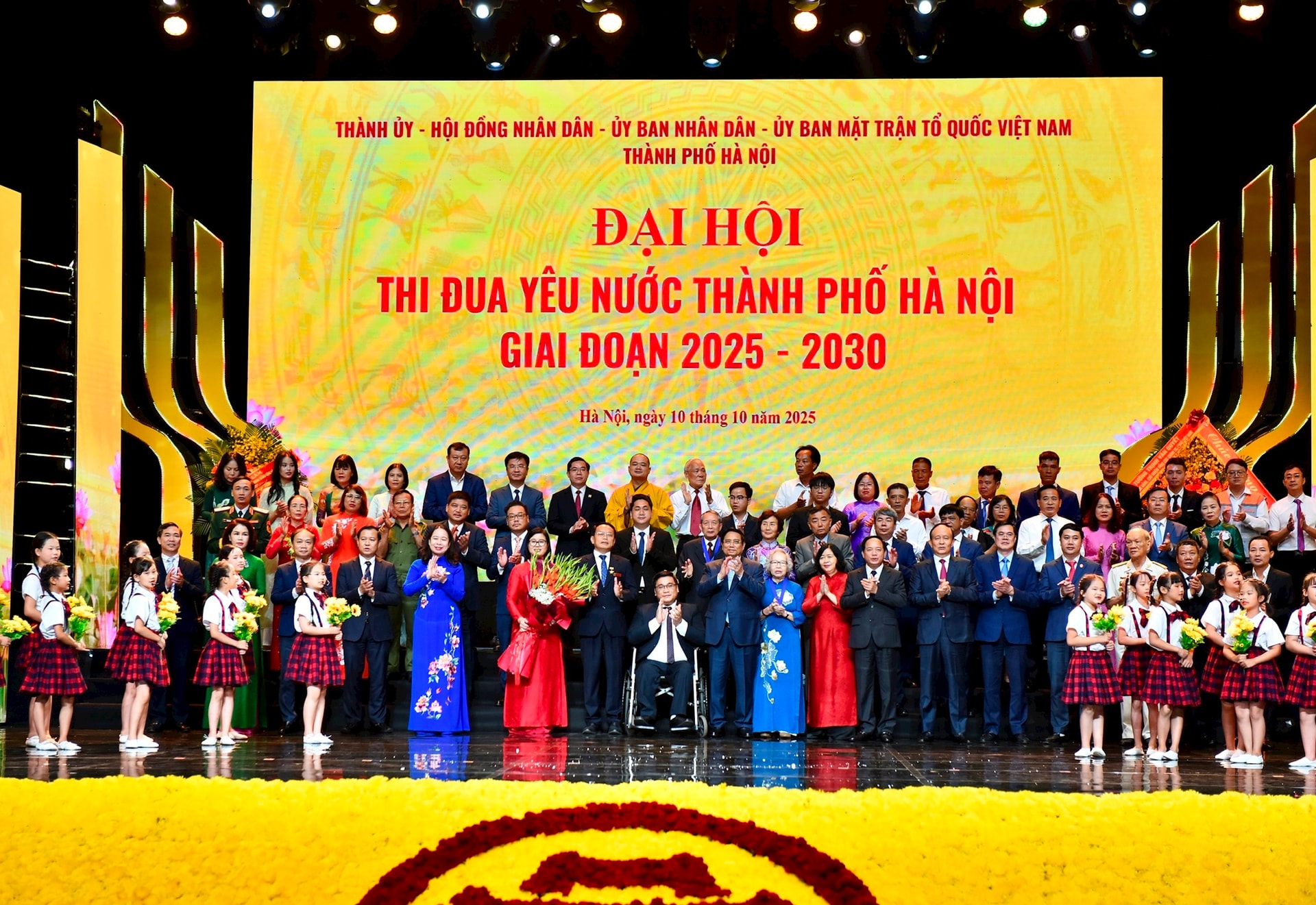 Phong trào thi đua yêu nước của Thủ đô: Giàu bản sắc riêng, thúc đẩy phát triển- Ảnh 20.